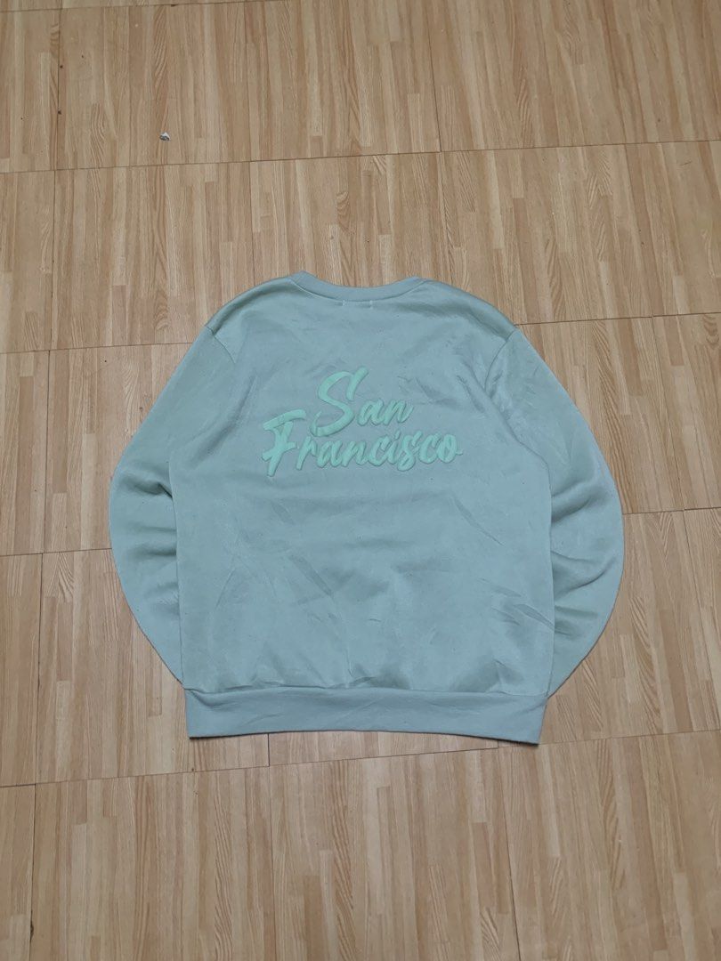 LOVE THEORY ESSENTIALS SAN FRANCISCO SWEATSHIRT (Category: Coats, Jackets and Outerwear) located in Rizal. Submitted by uniii_011 (Listing ID 1469916434, Image 2). Description: W: 22.5 L: 26.5 GOOD CONDITION .