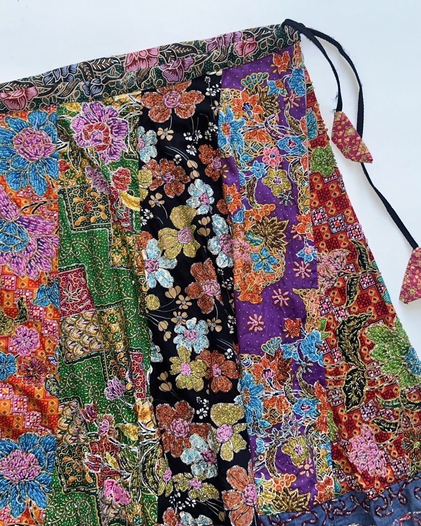 love+b bohemian beaded floral patchwork skirt (Category: Skirts) located in Lipa City. Submitted by mayumi.vtg (Listing ID 1469903353, Image 2). Description: ❀ waist: 30in | length: 22.5in ❀ fully beaded in front, w/ side zipper & drawstring waist.