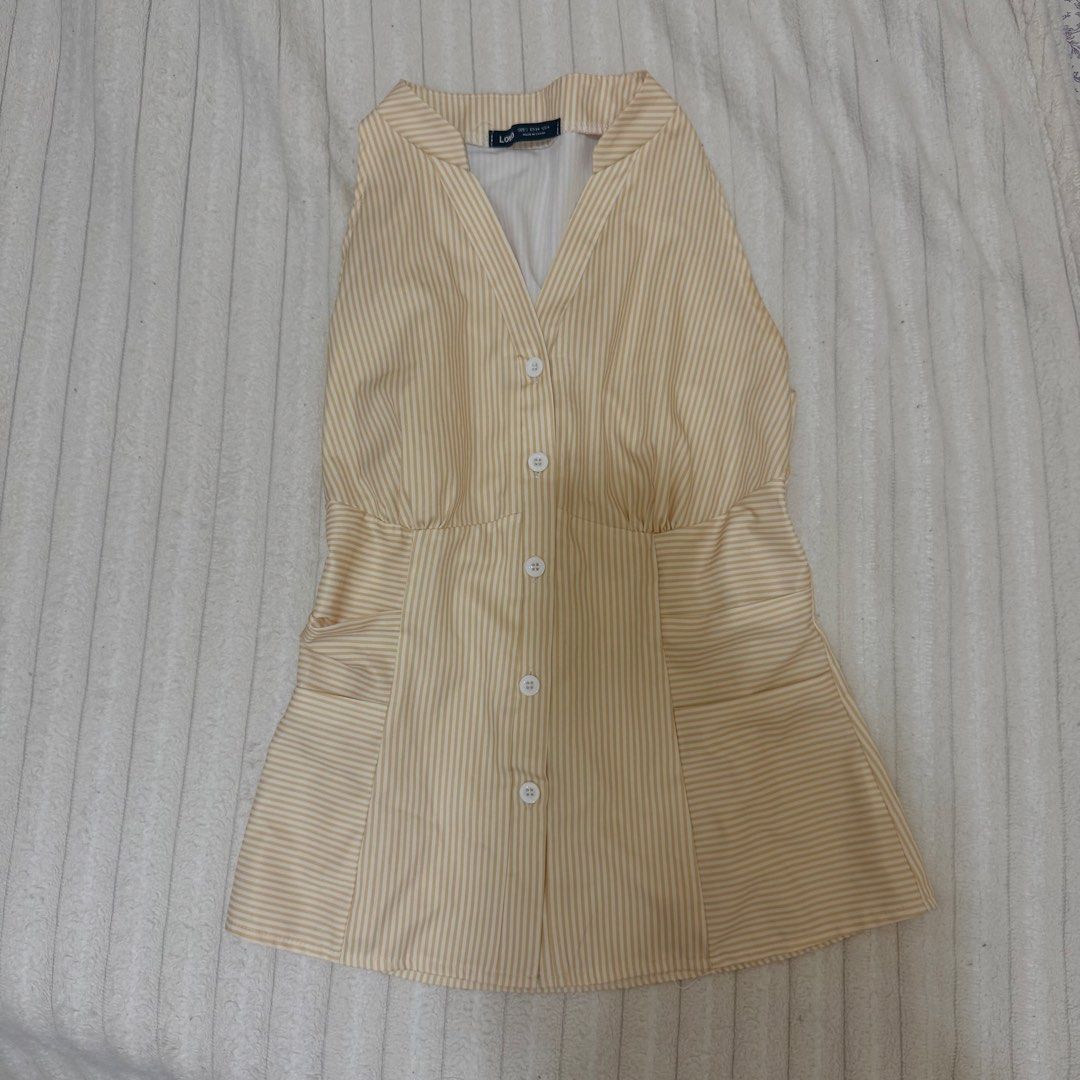 Lovito Yellow Sleeveless Top (Category: Sleeveless) located in Mambusao. Submitted by mslvlprd (Listing ID 1469861008, Image 1). Description: .