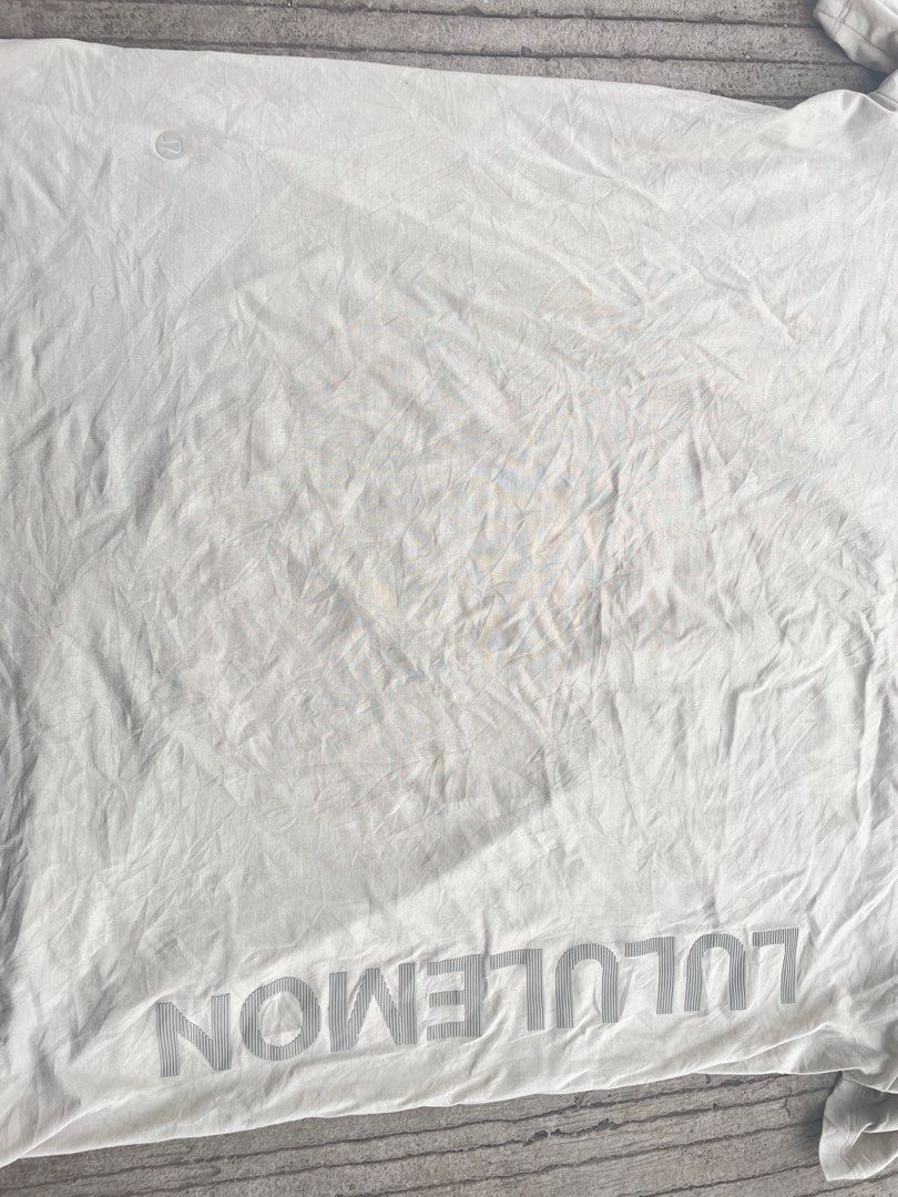 Lululemon (Category: Activewear) located in Bula. Submitted by grindstogolds (Listing ID 1469832449, Image 3). Description: Lululemon 21 width 28 length Excellent .