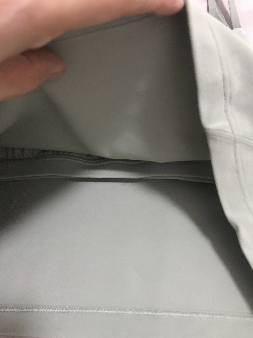 Lululemon Align Tank Top (Category: Activewear) located in Manila. Submitted by freshlemon58885 (Listing ID 1469789635, Image 2). Description: Square Tag 10 Padded No Issue Exellent Condition Color May Vary Far Due to Lighting .