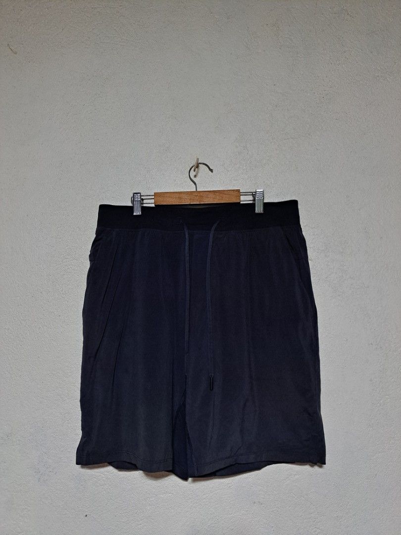 Lululemon Black Short (Category: Shorts) located in Dumaguete. Submitted by jayarbajad49160 (Listing ID 1469790431, Image 2). Description: Lululemon Black Short (Authentic) -850 add sf Excellent Condition Color rate:9.5/10 No flaws Size Large Width:32 Length:19 Loc dumaguete city visayas.