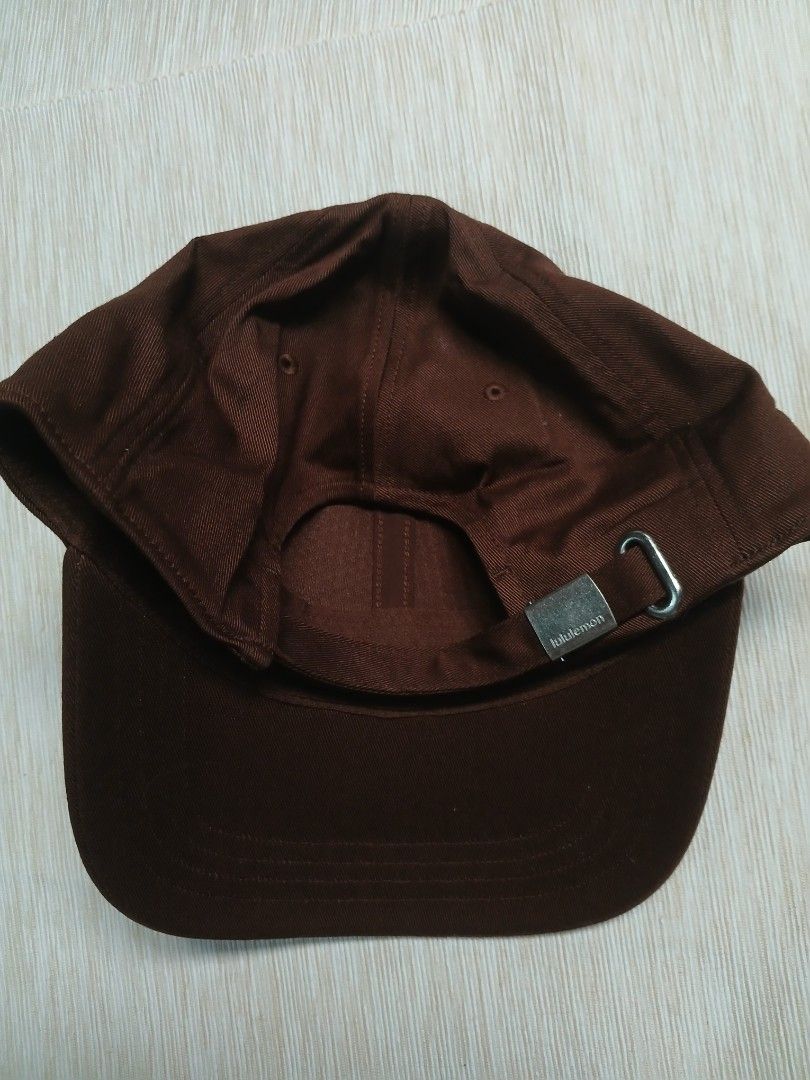 Lululemon Cap (Category: Luxury Accessories) located in La Trinidad. Submitted by dashopperist (Listing ID 1469764781, Image 3). Description: .