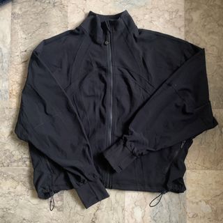 (Category: ) located in . Submitted by closetcleanupsale.ph (Listing ID 1469918034, Image 1). Description: .