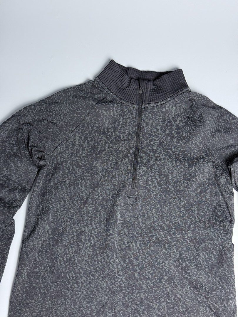 Lululemon Quarter Zip Running Jacket (Category: Coats, Jackets and Outerwear) located in San Pablo. Submitted by zzz.archvs (Listing ID 1469865160, Image 2). Description: Still in excellent condition Authentic but cut tags Measurements on pictures .