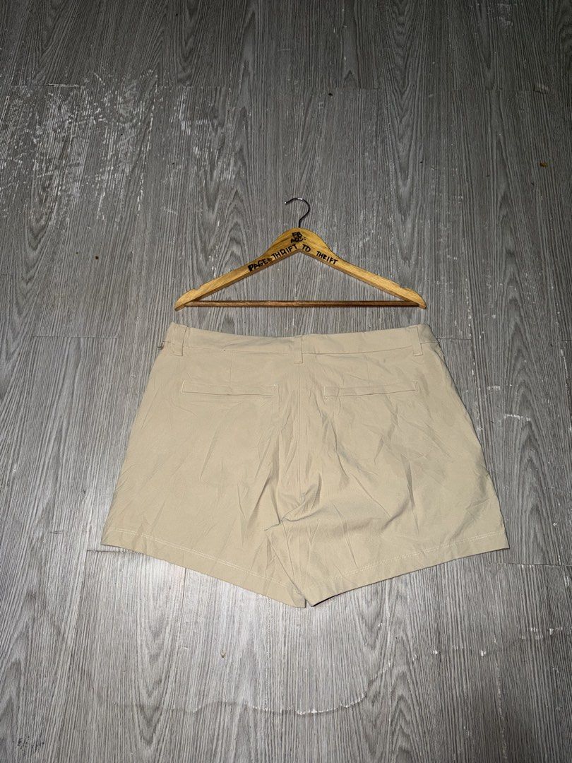 LULULEMON SHORT KHAKI (Category: Shorts) located in Manila. Submitted by triptothrift7 (Listing ID 1469938310, Image 3). Description: pm me for fast transaction! LULULEMON SHORT KHAKI for only 899 size 36 on tag waistline 36 x 15 above the knee no issue excellent condition color rate 9/10 authentic legit mode of payment gcash or bank transfer location Biñan laguna.