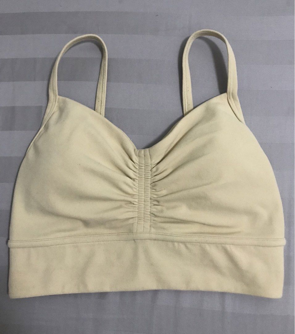 Lululemon Sportsbra (Category: Activewear) located in Manila. Submitted by freshlemon58885 (Listing ID 1469776508, Image 1). Description: Dot 4 Padded Color May Vary Due to Lighting Fresh From Bale Box .