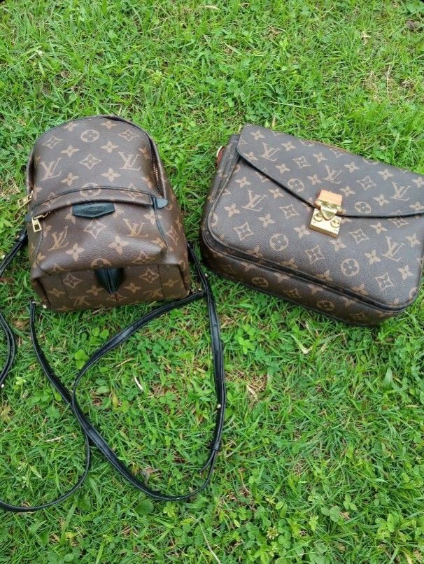 LV backpack & Metis❤ (Category: Backpacks) located in Danao, Cebu. Submitted by wildbear-27a149 (Listing ID 1469782805, Image 2). Description: 📌in good condition 📌its bundle 📌Minimal sign of usage.