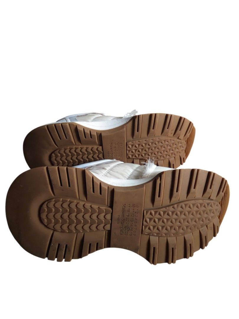 Maison Margiela (Category: Casual Shoes) located in Marikina City. Submitted by duaaaaa (Listing ID 1469924644, Image 2). Description: Maison Margiela US 10 Excellent condition Need wash and check last photo, Not big issue since didikitan lang..
