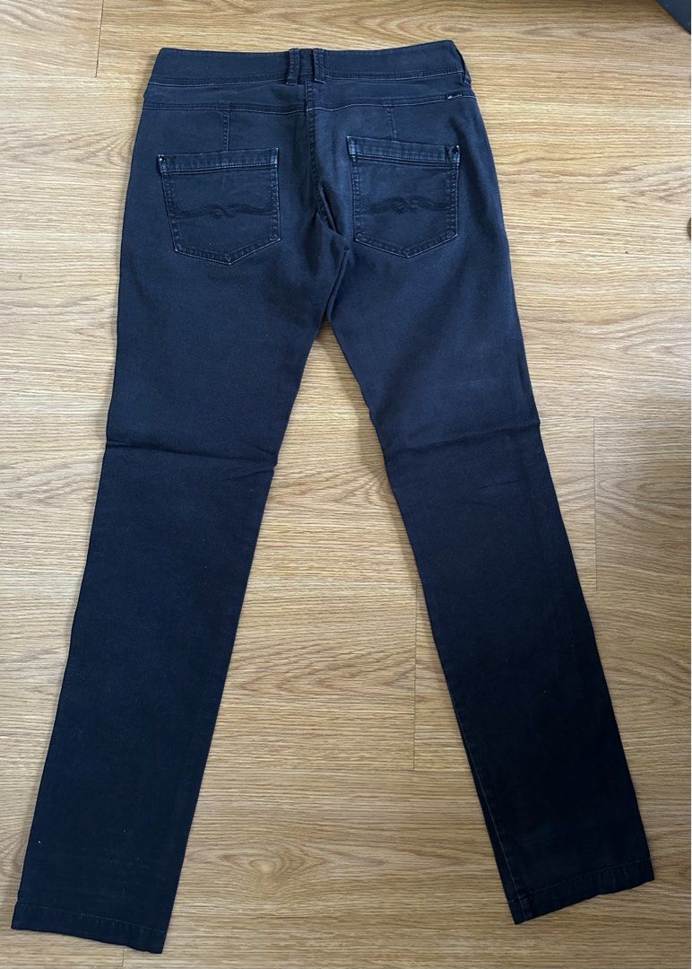 Mango Basics Black Pants (Category: Jeans) located in Mandaluyong City. Submitted by unworntobarelyworn (Listing ID 1469857689, Image 2). Description: - Brand: Mango Basics - Size: EUR 36/ US 4 - Color: Dark wash black - Fit: Classic slim cut with standard straight legs - Details: Front and back pockets, waist belt loops.