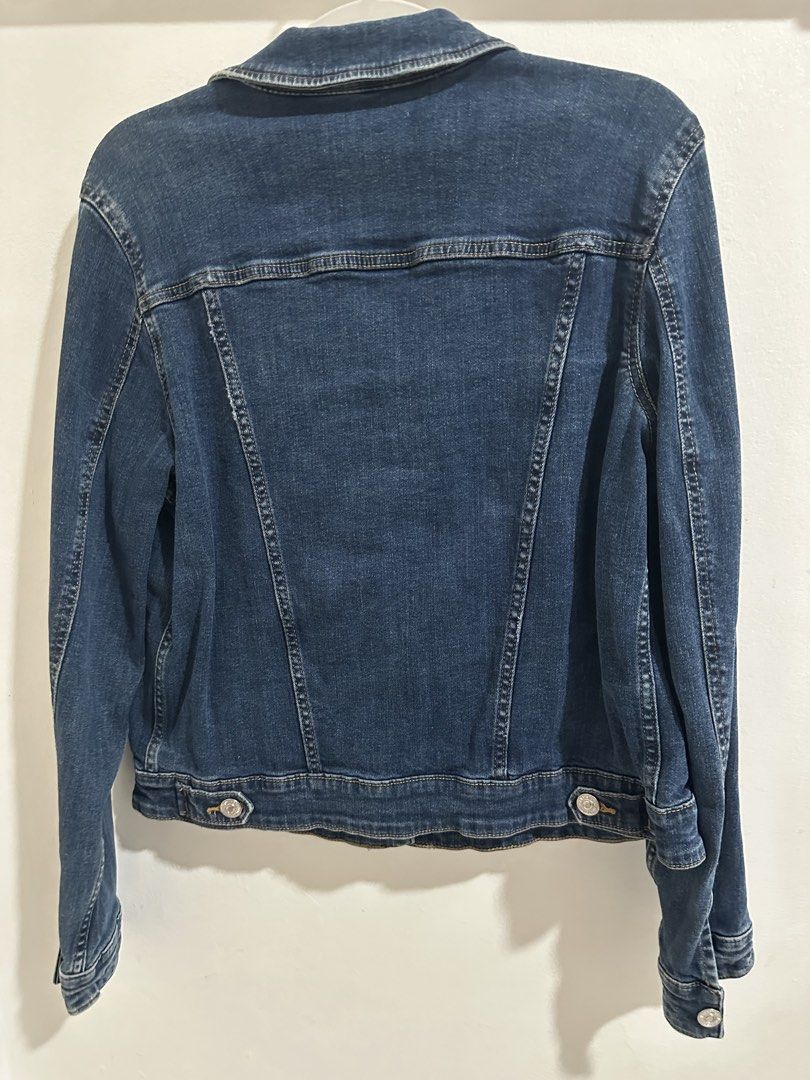 MANGO DENIM JACKET (Category: Coats, Jackets and Outerwear) located in Cainta. Submitted by shopbyroma (Listing ID 1469842462, Image 2). Description: Mango Denim Jacket Very good condition Size XL .