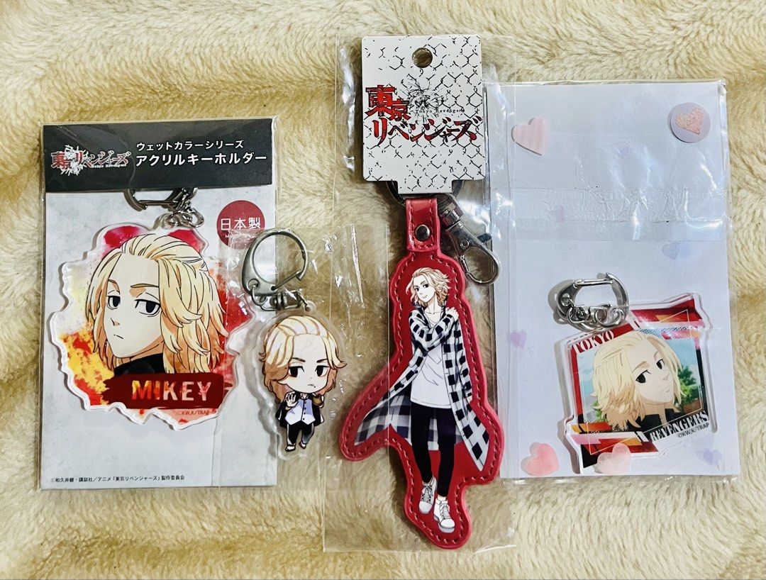 Manjiro Sano ~Mikey~ Merch set (Category: Character Goods) located in Taguig. Submitted by lae.onlineshop (Listing ID 1469764015, Image 1). Description: Manjiro Sano ~Mikey~ Merch set *SOLD AS SET ONLY. Set of 4 *SOME ARE LOOSE. No original packaging, AS IS *THE COLOR MAY SLIGHTLY DIFFER FROM ACTUAL DUE TO LIGHTING AND/OR SCREEN RESOLUTION. Issue: zero to minimal hairlines Inclusion: 1 x Acrylic keyholder (Unofficial/Loose) -needs polish ang hard