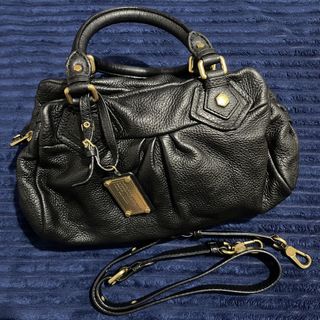 (Category: ) located in . Submitted by thegoodandthebag (Listing ID 1469922778, Image 1). Description: .