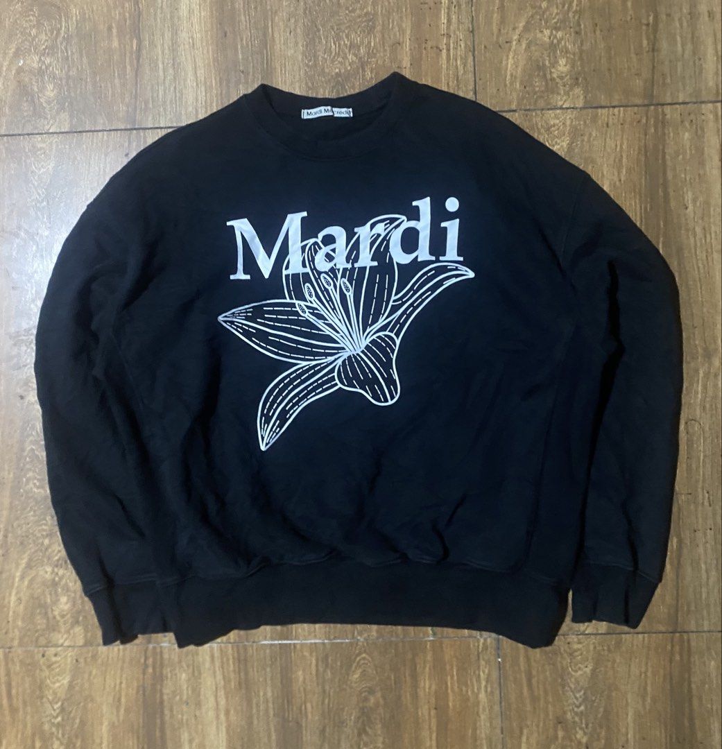 Mardi Longsleeve (Category: Coats, Jackets and Outerwear) located in Davao. Submitted by regaladogo84 (Listing ID 1469934536, Image 1). Description: .