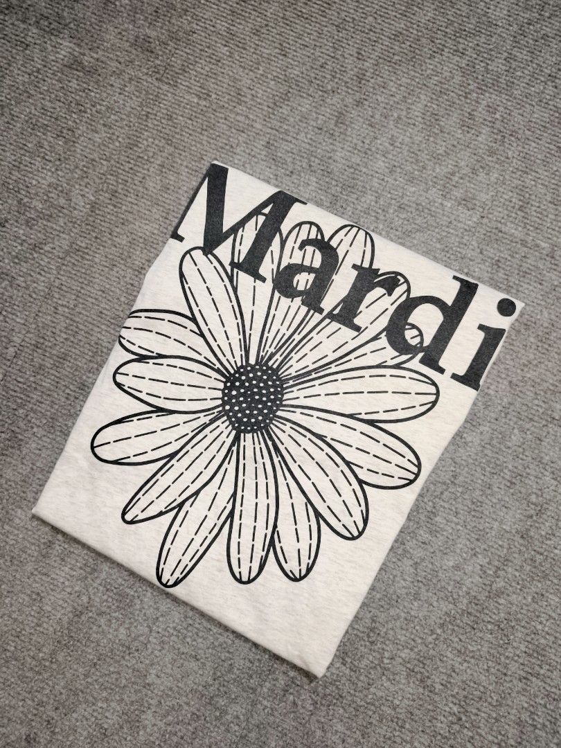 Mardi Mercredi (Category: Shirts) located in Getafe. Submitted by charlon_thrift (Listing ID 1469843497, Image 1). Description: WTS/FOR SALE MARDI MERCREDI EXCELLENT DIMES: W20.5 / L27 NEED WASH ONLY.