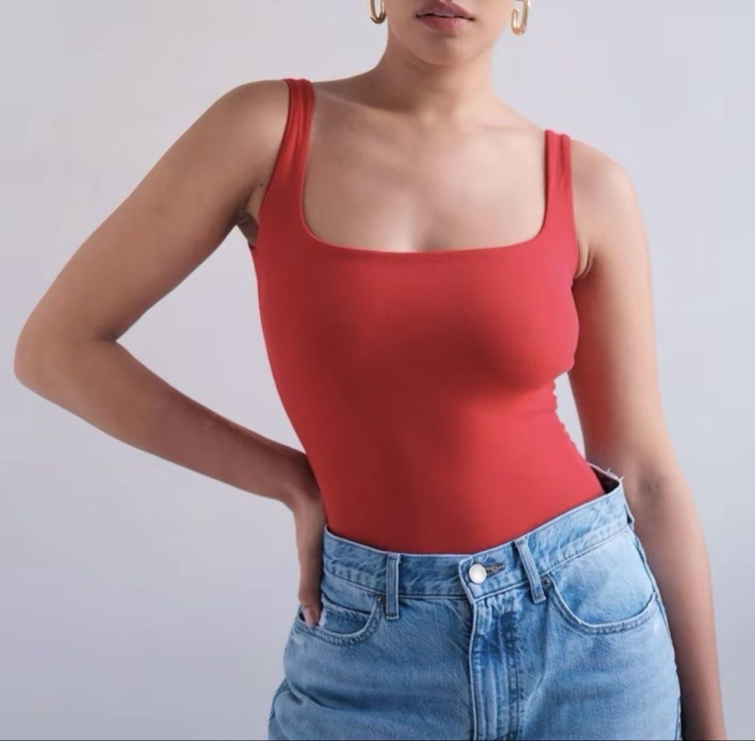 Red Square Neck Tank Top (Category: Sleeveless) located in Quezon City. Submitted by vidadmarie (Listing ID 1469814785, Image 2). Description: - Brand: MERA - Style: Square neck tank top - Color: Red - Size: S - Bust: 30-32” - Waist: 25-27” - Material: Bodycon.