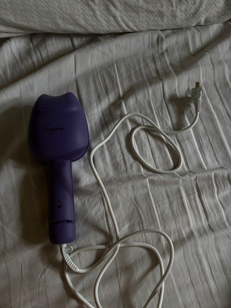 mermaid hair curler (Category: Hair) located in Bauang. Submitted by backburnerbyniki (Listing ID 1469939153, Image 1). Description: .
