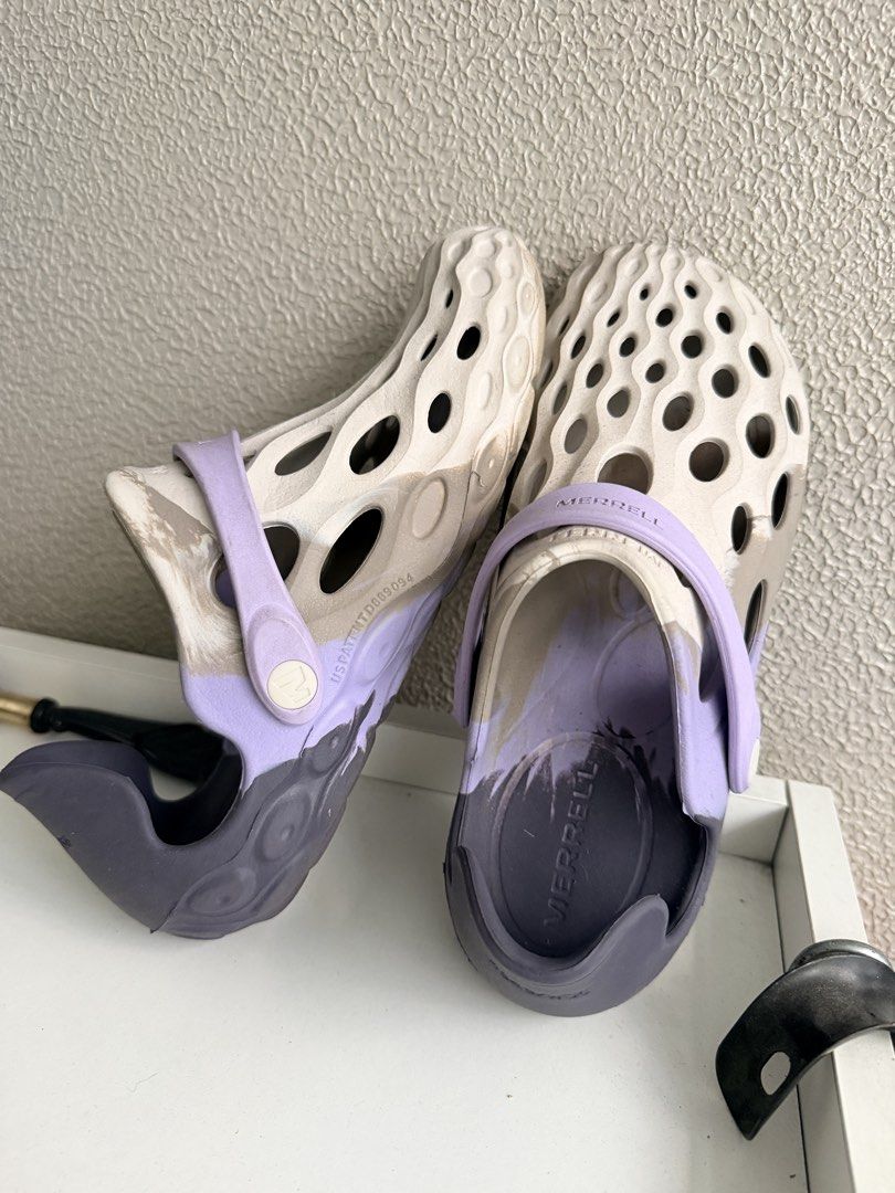 Merrell Slides (Category: Slippers and slides) located in San Juan City. Submitted by ianney (Listing ID 1469763683, Image 2). Description: Store bought. Outgrow. Like new. Comfy everyday wear. No more box. Sf c/o buyer. .