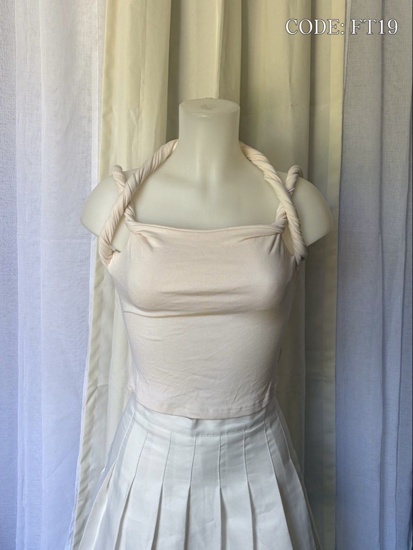 MICAS Rope Trendy Y2K Edgy Top (Category: Sleeveless) located in Rizal. Submitted by finefitsby.ff (Listing ID 1469913373, Image 1). Description: - used once - two ways (you can style the rope depending on what you like) - stretchable - small to semi med .