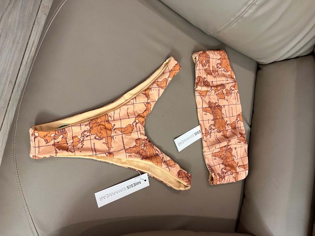 Miesis swimwear world map print (Category: Bikinis & Swimsuits) located in Lucena. Submitted by fiercemoon-a25a79 (Listing ID 1469797173, Image 1). Description: .