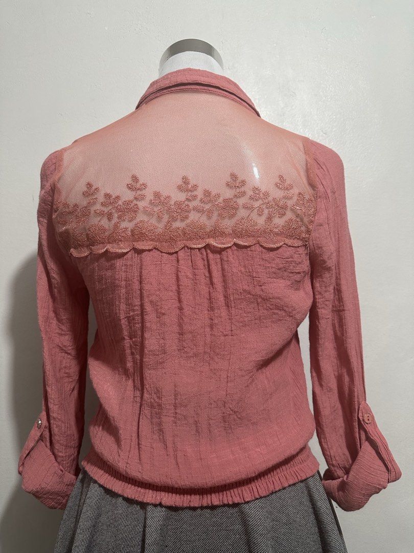 Mine Pink Blouse with Mesh Back (Category: Blouses) located in Quezon City. Submitted by yourchingu16 (Listing ID 1469904016, Image 3). Description: From US - Design: Button-up front, collar neck, roll-up sleeves - Special Feature: Sheer mesh back panel with embroidery - Fabric: Lightweight crinkled texture MANNEQUIN Body Frame/Measurement Shoulder - 16” Bustline - 34” Waistline - 27” Hip - 36” .