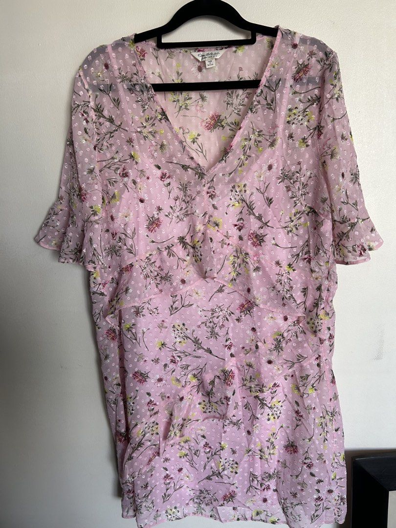 MISS SELFRIDGE (Category: Dresses) located in Manila. Submitted by shaun_diaz (Listing ID 1469777972, Image 1). Description: .