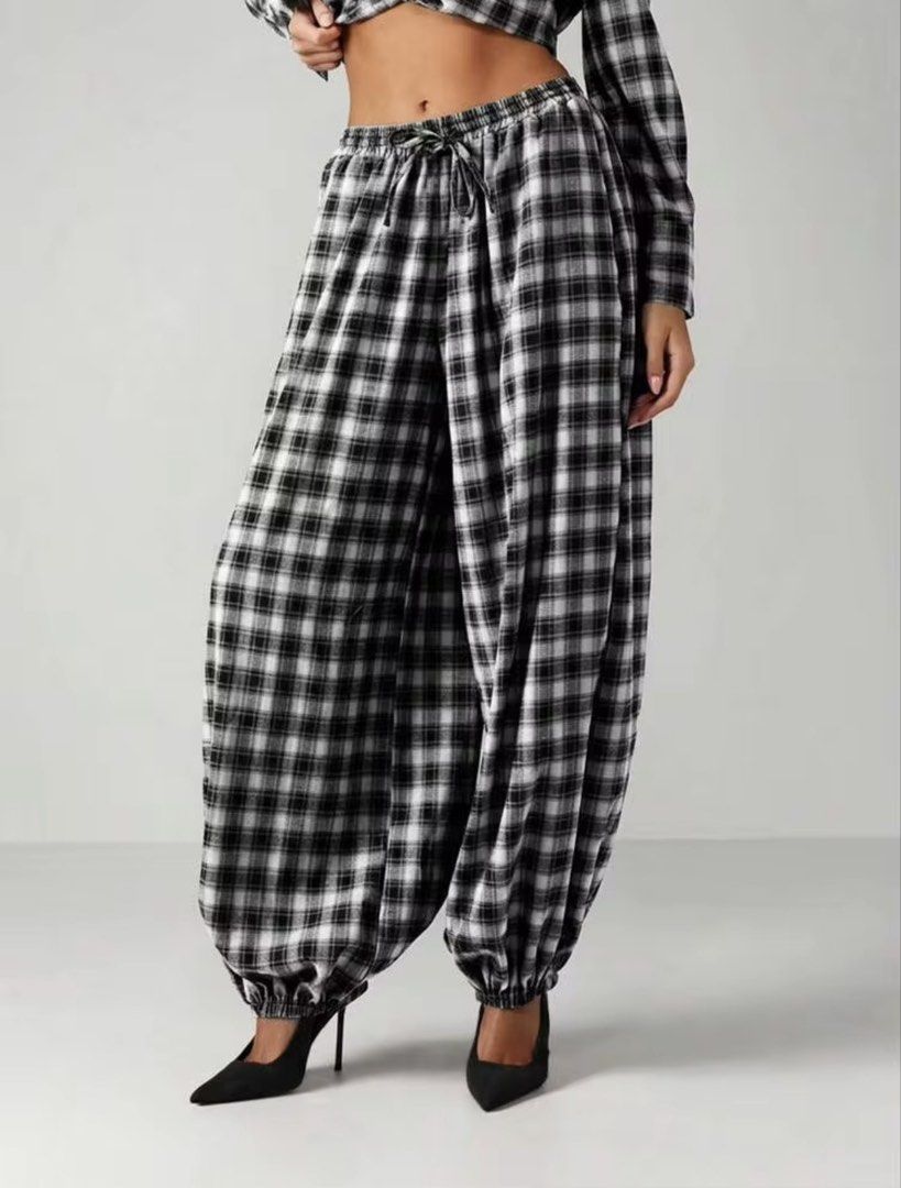 Missguided Balloon Pants (Category: Other Bottoms) located in Manila. Submitted by juliaxgamboa (Listing ID 1469844245, Image 1). Description: .