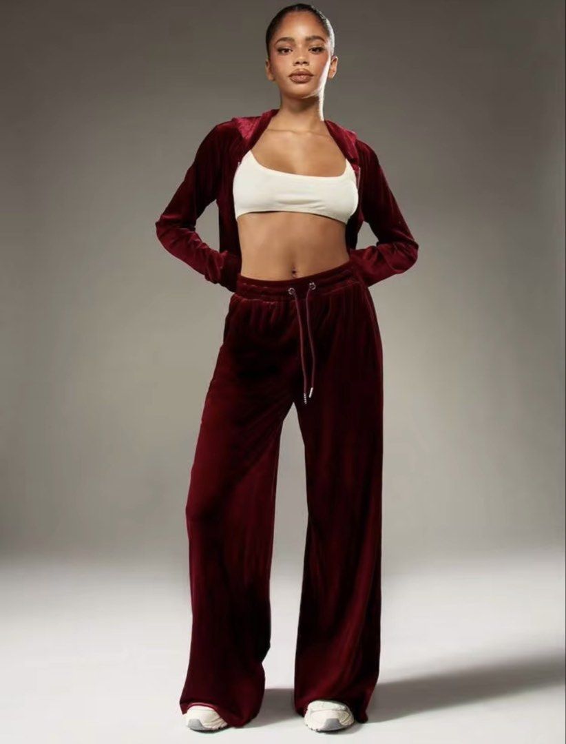Missguided Velvet Wideleg Pants (Category: Other Bottoms) located in Manila. Submitted by juliaxgamboa (Listing ID 1469844399, Image 2). Description: .