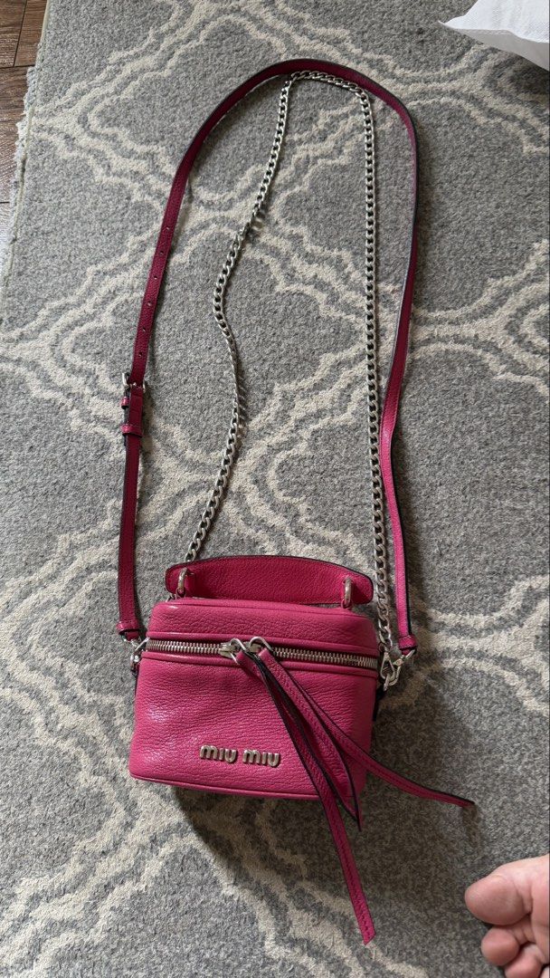 Miu Miu (Category: Cross-body Bags) located in Quezon City. Submitted by lucky_ton13 (Listing ID 1469799857, Image 2). Description: Good as new.. Used only once.