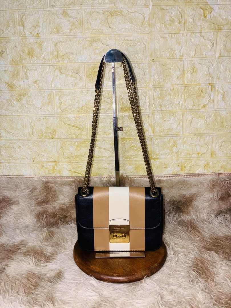 MK Sloan Tri Color (Category: Shoulder Bags) located in Subic. Submitted by anabananaco. (Listing ID 1469859174, Image 1). Description: Guaranteed authentic. 👜 Preloved Bags 🎌 From Japan 🇯🇵 📦 Shipping Fee c/o buyer thru J&T or LBC. .