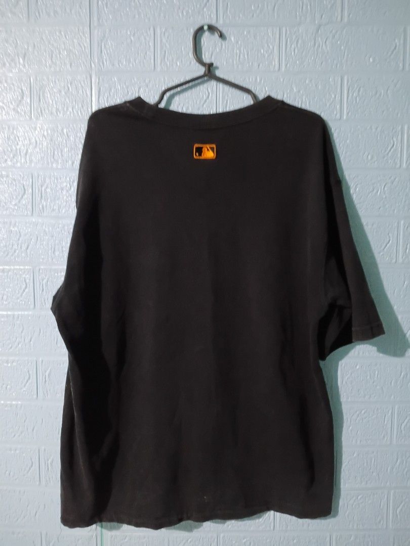 MLB Detroit Tigers Graphic Tee (Category: Tshirts & Polo Shirts ) located in Caloocan City. Submitted by archive404 (Listing ID 1469912432, Image 2). Description: MLB Detroit Tigers Graphic Tee Good Condition W - 20 L - 26 Medium on Tag No Issue 250 + sf.