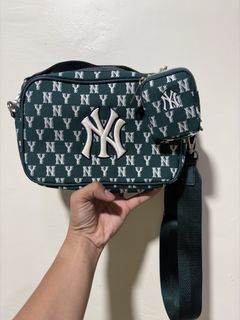 (Category: ) located in . Submitted by ogimsthrift (Listing ID 1469894202, Image 1). Description: .