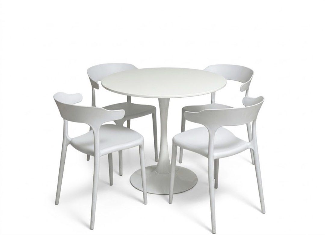 Modern White Round Dining Table With 4 Chairs (Category: Tables & Sets) located in Manila. Submitted by goldenfish.dc5c9f (Listing ID 1469837937, Image 1). Description: - Nordic Coffee Table Round 80cm - Dining Chair 40*45*74cm.