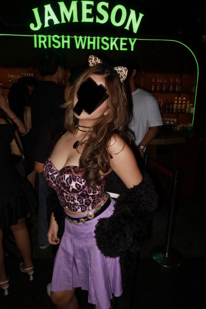 Monster High Clawdeen Costume FOR RENT (Category: Sets or Coordinates) located in Quezon City. Submitted by jewelnijules (Listing ID 1469846564, Image 1). Description: Looking for the perfect Monster high costume for Halloween? Rent mine! Inclusions: Cat ear headband Choker Purple gem necklace Pink Cheetah top Black belt Gold belt bangle Purple skirt Black fur coat * security deposit: 450 *Size: S-M (fits 24-26 waist) * Available Dates: October 2