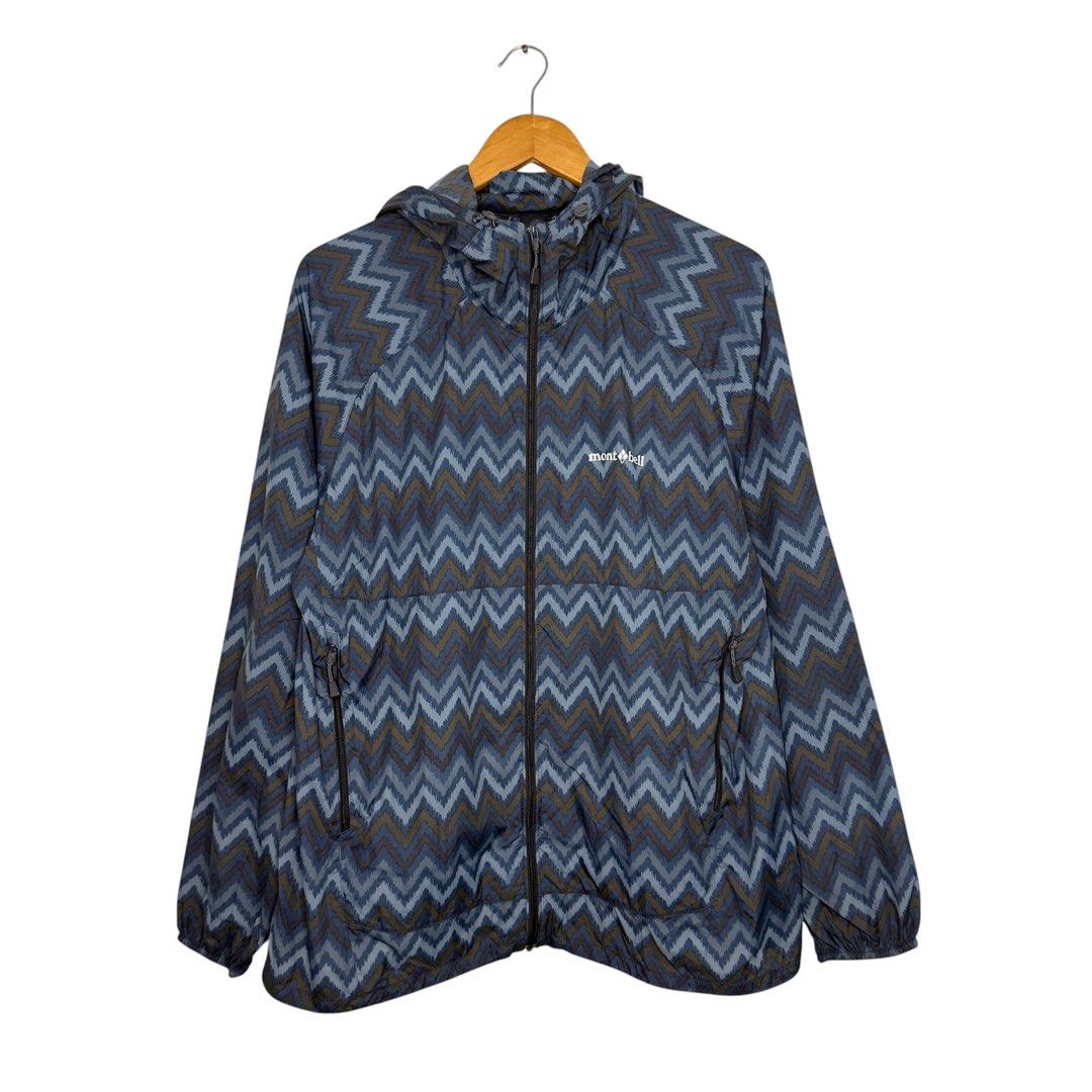 Montbell Wind Blast Print Parka (Category: Coats, Jackets and Outerwear) located in Manila. Submitted by saintjohnn (Listing ID 1469910344, Image 1). Description: Montbell Wind Blast Print Parka Length: 27" Width: 23" Sleeve Length: 31" Size: Large Authentic No issue or Flaws.