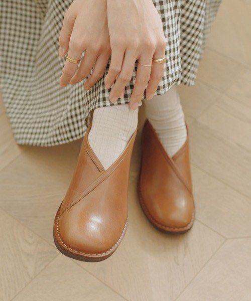 MoonStar SL Erimoto Slip-on (Category: Loafers) located in Quezon. Submitted by _babypluto (Listing ID 1469855988, Image 1). Description: great alternative for plasticana clogs or even better :) Tagged Size: 23.5 CM / 6.5 US Very Good Condition Message me for more info.