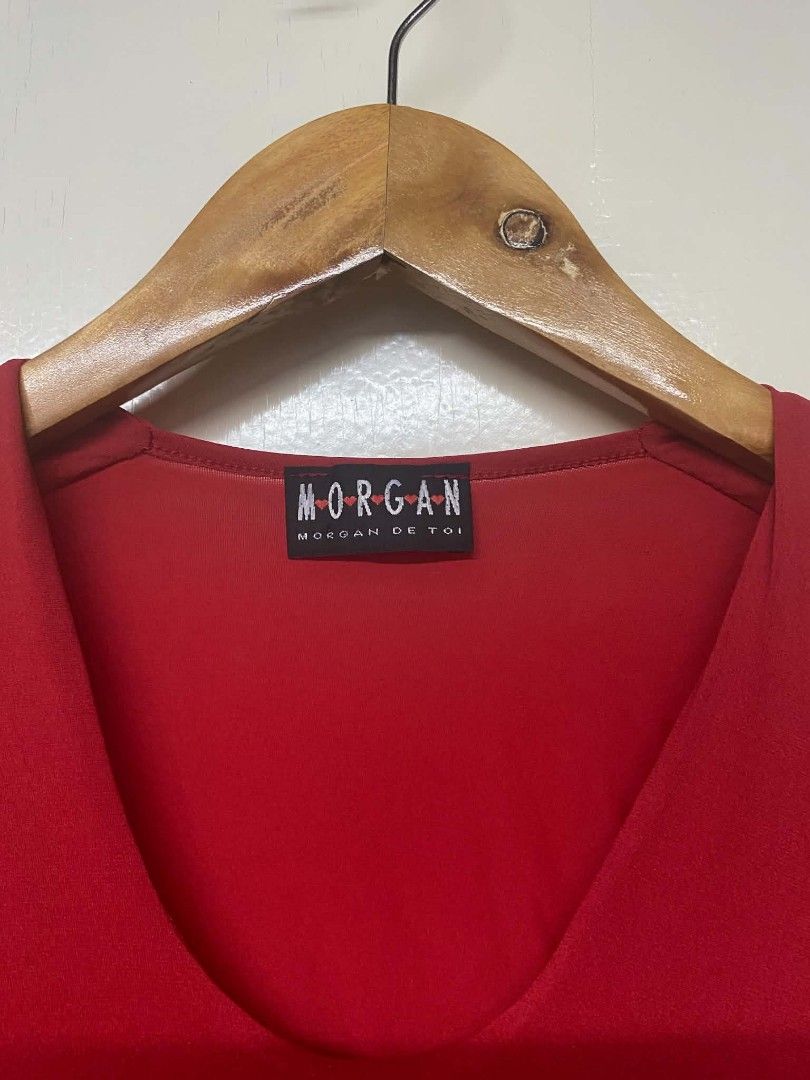 Morgan De Toi (Category: Longsleeves) located in Pasig City. Submitted by jstnisidor81288 (Listing ID 1469893443, Image 3). Description: Best fit to Xs-S Excellent condition.