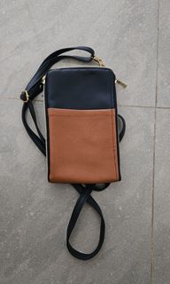 BN 2-Way Ipad Bag, Women's Fashion, Bags & Wallets, Cross-body Bags on ...