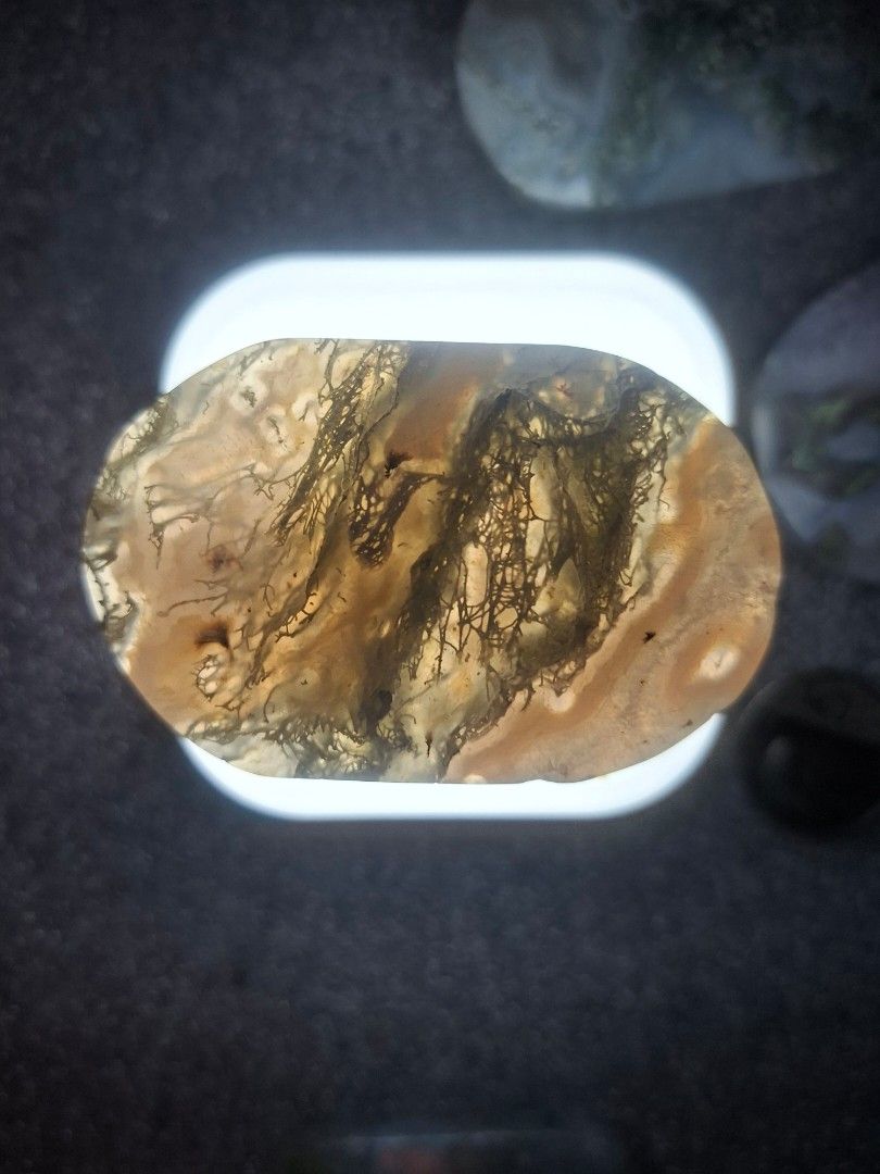 Moss agate (Category: Precious Stones) located in Cavite. Submitted by eunha.fnds (Listing ID 1469887114, Image 3). Description: palm moss agate bundle price available NO COD J&T / LALAMOVE .