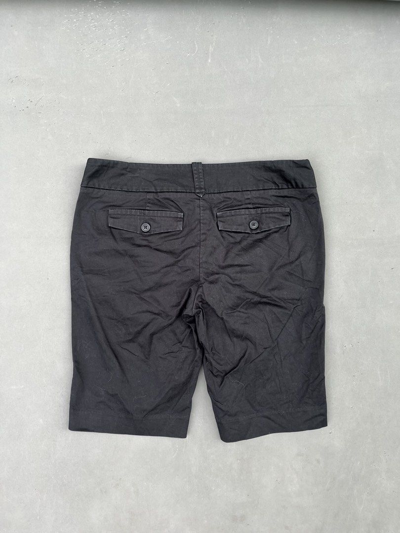MOSSIMO DENIM SHORT (Category: Shorts) located in Quezon City. Submitted by kentstuff (Listing ID 1469899289, Image 3). Description: MOSSIMO Waist: 30-32 Length: 18.5 Leg opening: 8 Condition: Excellent CR: 9/10 Issue: ❌ DISCLAIMER: This is a thrifted item. All brands, logos, and trademarks belong to their rightful owners. We’re here to rehome great pieces — no brand affiliation intended.