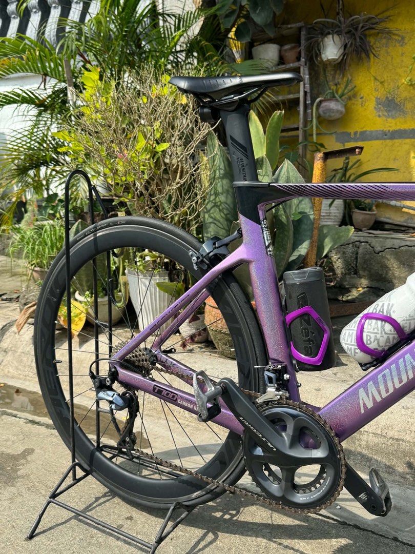 Mountain Peak Rexton 8000 (Category: Bicycles) located in Quezon City. Submitted by dancabs19278710 (Listing ID 1469816518, Image 3). Description: MOUNTAIN PEAK REXTON 8000 Carbon Road Bike (Full Shimano Ultegra 2x11) Price: ₱35,000 (Slightly negotiable upon viewing) Description: Selling my Mountain Peak Rexton 8000 Carbon Road Bike! 🚴‍♂️💨 Super lightweight, aggressive aero setup, and powered by a full Shimano Ultegra 2x11 speed groupset. Smoot