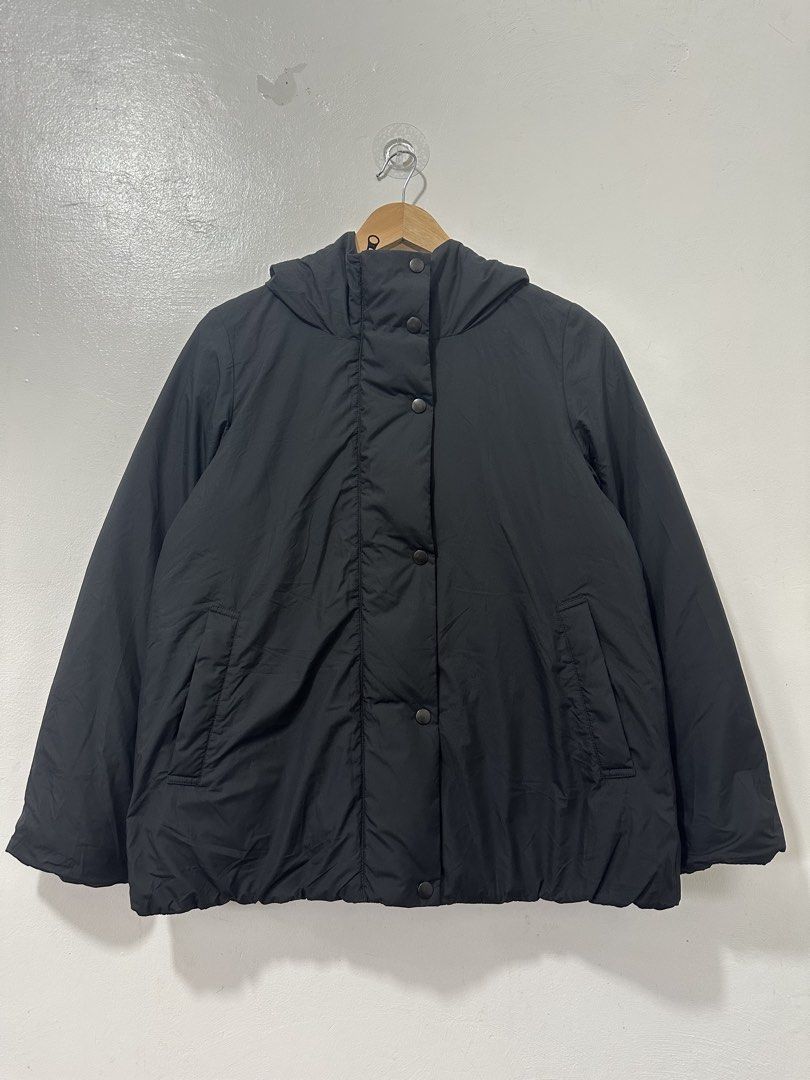 MUJI Black Down Puffer Jacket Women Medium (Category: Coats, Jackets and Outerwear) located in Balanga. Submitted by winterlab_ph (Listing ID 1469839709, Image 2). Description: C090 W 21 L 24.5 .