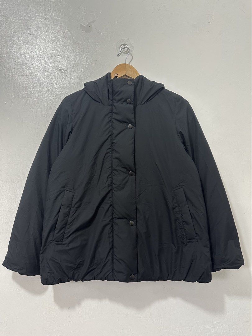 MUJI Black Down Puffer Jacket Women Medium (Category: Coats, Jackets and Outerwear) located in Balanga. Submitted by winterlab_ph (Listing ID 1469839709, Image 1). Description: C090 W 21 L 24.5 .
