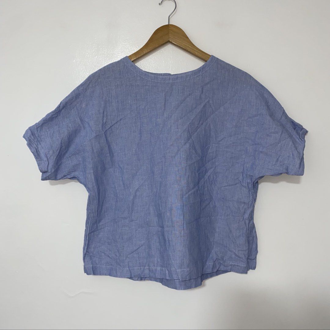 MUJI linen blend top (Category: Blouses) located in San Jose del Monte. Submitted by mamiracky (Listing ID 1469857076, Image 2). Description: .