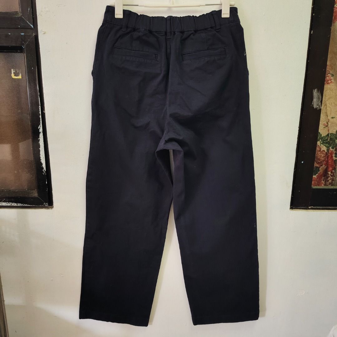 MUJI Stretch Straight Chino Pants (Category: Other Bottoms) located in Davao. Submitted by jcshop27 (Listing ID 1469936230, Image 3). Description: .