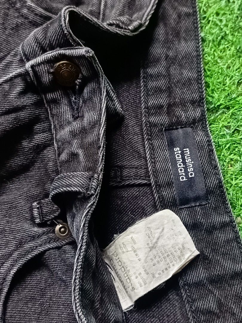 Musinsa Standard Baggy pants (Category: Jeans) located in Davao. Submitted by karlito. (Listing ID 1469780299, Image 3). Description: Waist 36 Length 42 Hem 10.5 Thigh 13.5.
