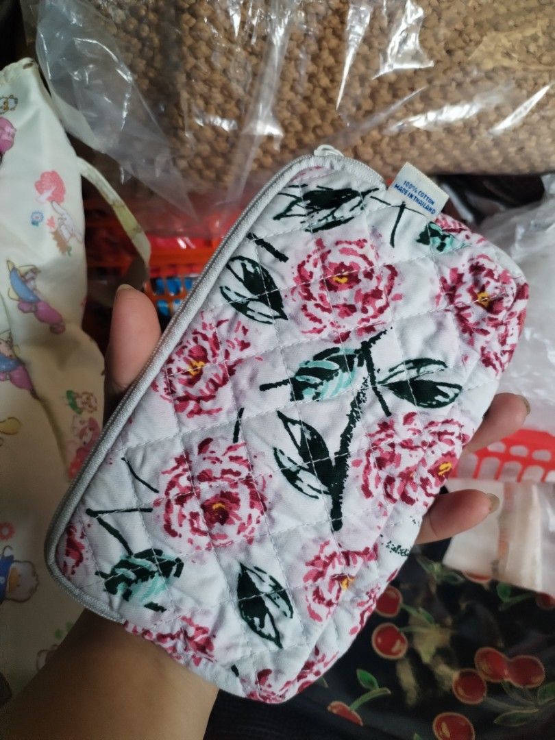 NaRaYa Quilted Floral Cosmetic Pouch (Category: Purses & Pouches) located in La Trinidad. Submitted by malditas (Listing ID 1469918964, Image 2). Description: - Brand: NaRaYa (Made in Thailand) - Material: 100% Cotton with white quilted exterior - Design: Pink rose and green leaf floral pattern - Interior: Solid red lining - Closure: Top zipper - Condition: Brand new / Excellent From HT box BUY AS IS (NO RETURN, NO EXCHANGE, NO REFUND unless stat
