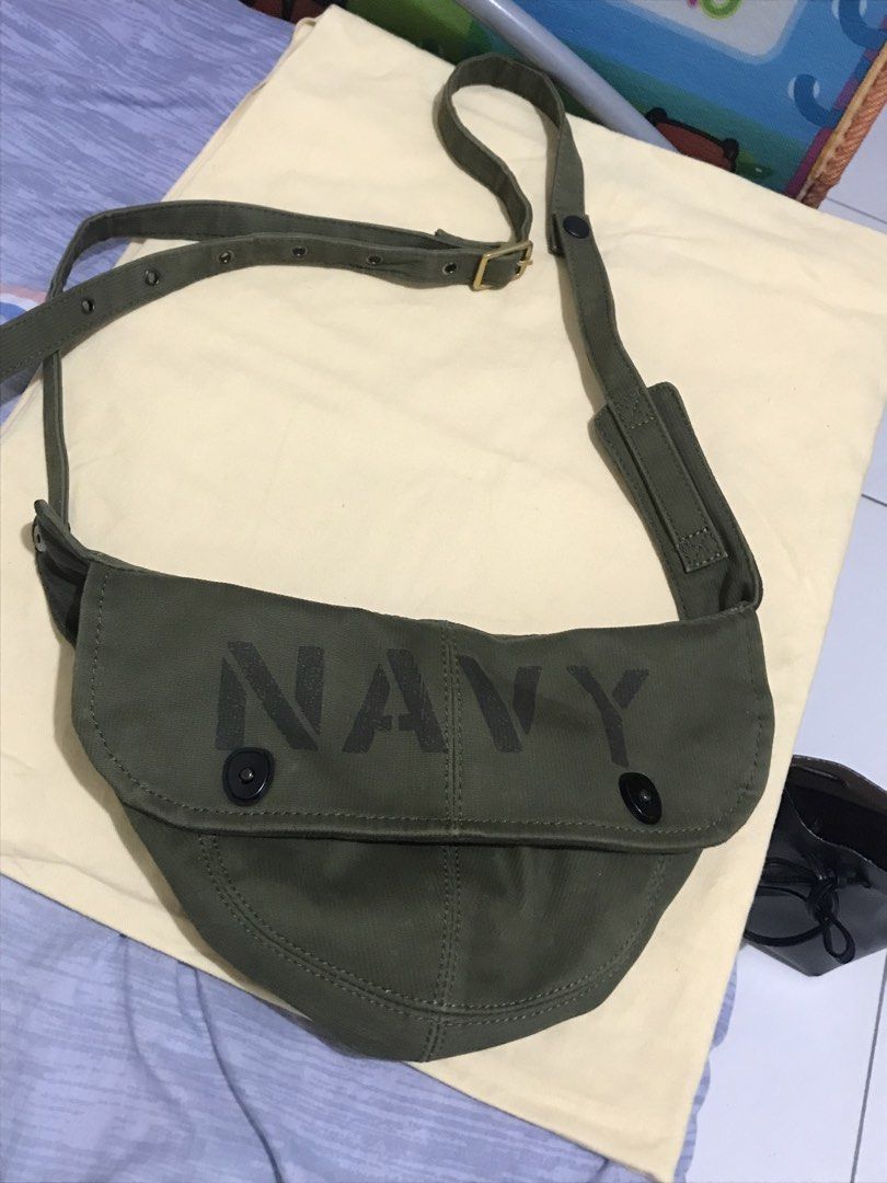 Navy by uncle fu (Category: Sling Bags) located in Balete No 2. Submitted by troyesybang (Listing ID 1469896159, Image 1). Description: Usable as bag cap or beltbag crossbody or shoulder bag sling bag Auth uncle fu.