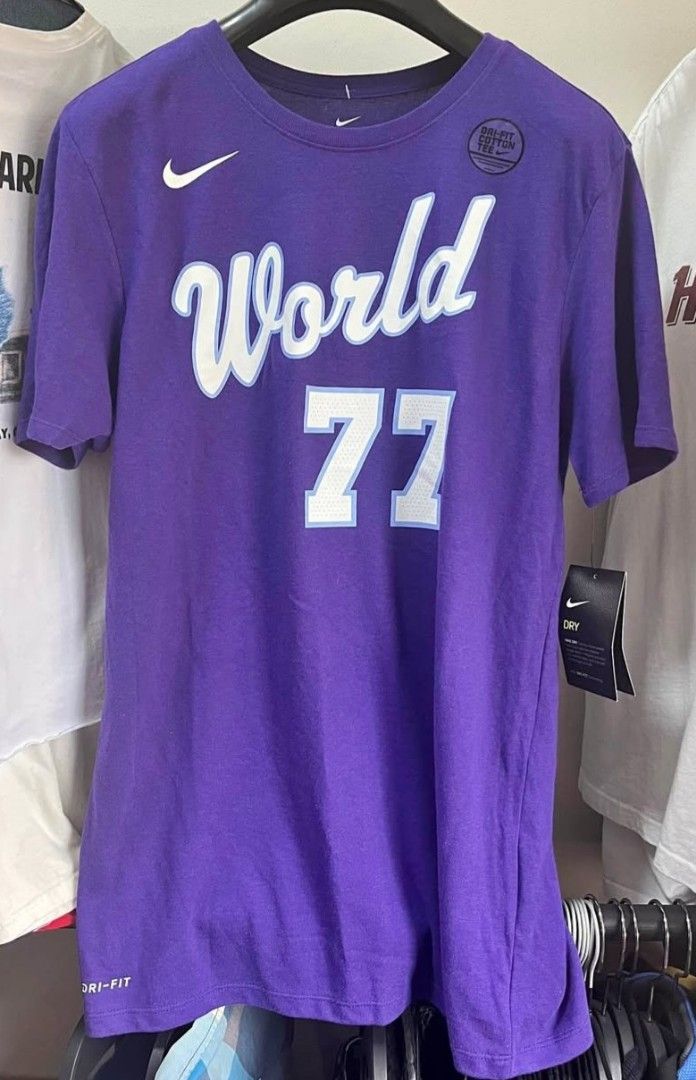 NBA Nike Shirt (Category: Activewear) located in Manila. Submitted by alexanderm35255 (Listing ID 1469815259, Image 1). Description: Medium on tag 19 x 28.