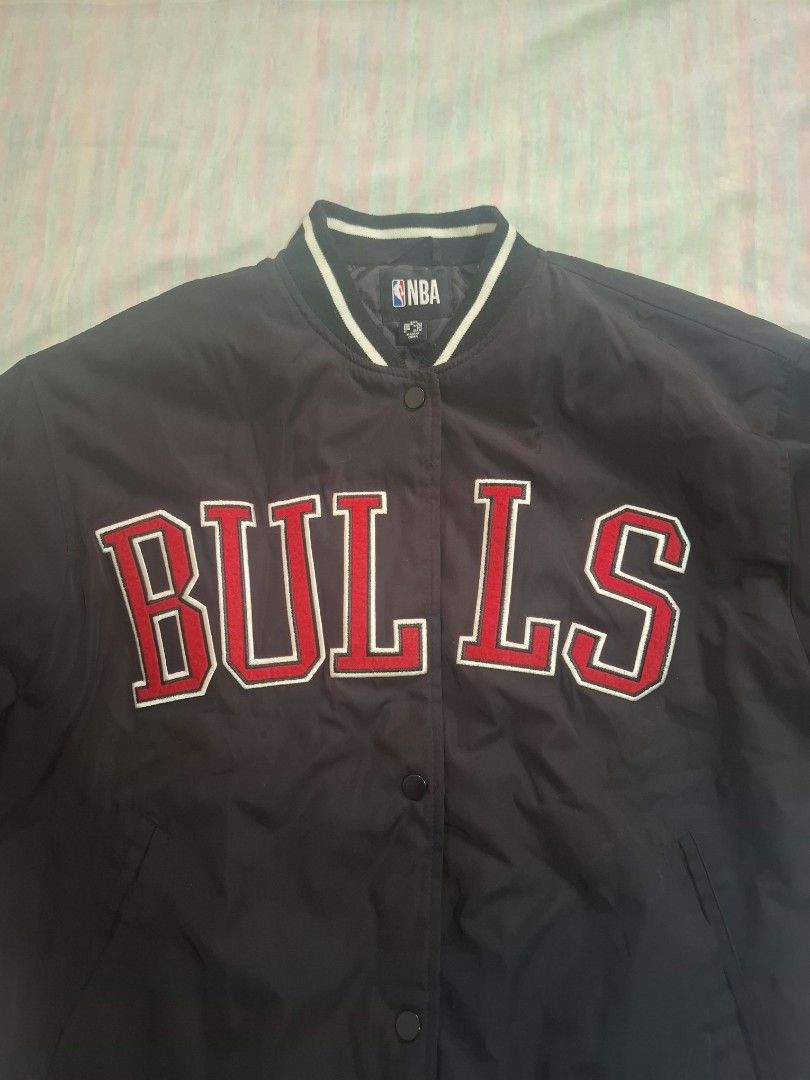 Nba x primark chicago bulls bomber/varsity jacket (Category: Coats, Jackets and Outerwear) located in Narvacan. Submitted by jigger85 (Listing ID 1469772698, Image 3). Description: Nba x primark chicago bulls bomber/varsity jacket like new embroidered logo/print 9.7/10 condition size: 2 xs Uk size dimes: 22 1/2 x 25 1/2 it can fit to small to semi large bought in UK issue: need wash location : ilocos sur can ship thru LBC or JNT.